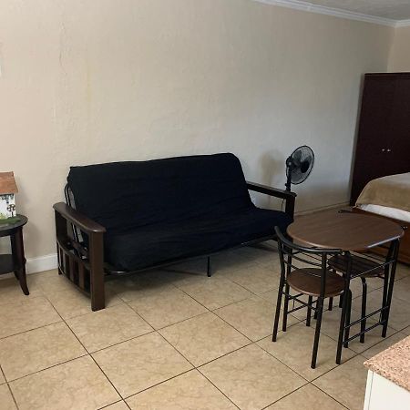 Quiet Cozy Efficiency Apartment Hollywood Exterior foto